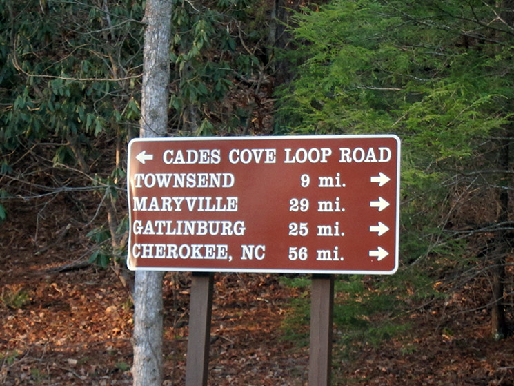 cades cove entrance sign